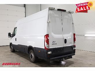 Iveco Daily 35S18H HiMatic Navi Clima Cruise Camera AHK picture 4