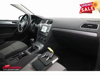 Volkswagen Golf 1.6 TDI Trendline BlueMotion Navi Bluetooth Airco Cruise picture 5