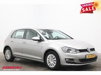 Volkswagen Golf 1.6 TDI Trendline BlueMotion Navi Bluetooth Airco Cruise picture 2