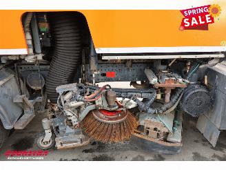 MAN TGM 18.240 Bucher Optifant 70 Kehrmaschine picture 7