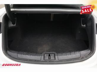 Porsche Taycan 79 kWh Pano LED Leder Cruise SHZ picture 33