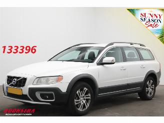 Voiture accidenté Volvo Xc-70 2.4 D5 Aut. Momentum Cruise Clima Leder PDC 2012/3