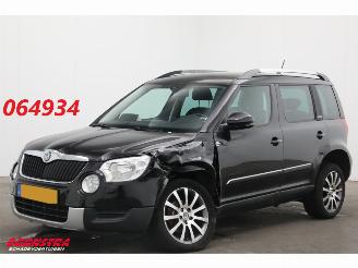 skadebil auto Skoda Yeti 1.2 TSI Adventure Cruise Navi Clima PDC 2014/1