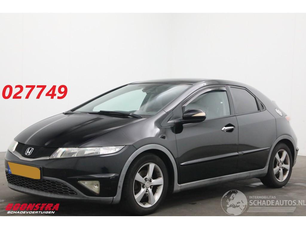 Honda Civic 1.8 Sport Cruise Clima