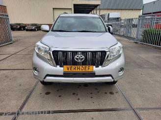 Coche siniestrado Toyota Landcruiser Land Cruiser (J15), Terreinwagen, 2009 2.8 D-4D 16V Euro 6 2015/8