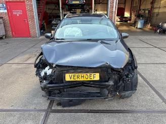 Vrakbiler auto Kia Cee d Cee'd Sportswagon (JDC5), Combi, 2012 / 2018 1.6 GDI 16V 2013/5