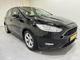 Unfallwagen Ford Focus HB 1.0 EcoBoost Titanium Edition 2015/10