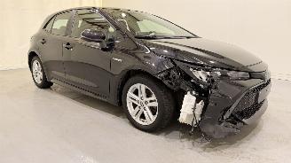damaged passenger cars Toyota Corolla HB 1.8 Hybrid Dynamic 2022/1