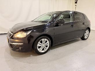 Peugeot 308 HB 1.2 Blue Lease Exe. Pano picture 32