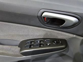 Honda Civic 1.3 i-DSI i-VTEC MHEV 85Kw LM Bjr,2006 picture 29