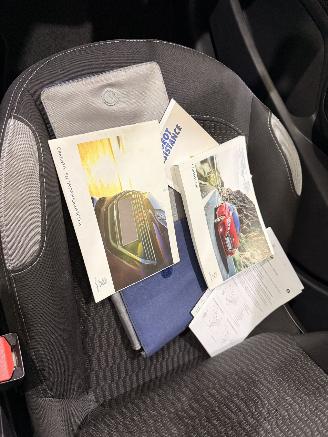 Peugeot 208 HB 1.2 VTi Style Navi/Clima picture 30