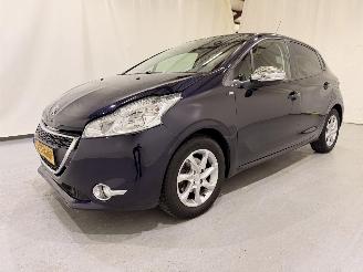 Peugeot 208 HB 1.2 VTi Style Navi/Clima picture 24