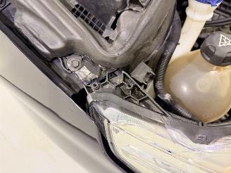 Peugeot 208 HB 1.2 VTi Style Navi/Clima picture 16