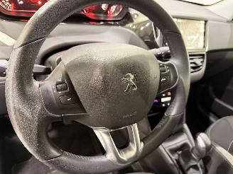 Peugeot 208 HB 1.2 VTi Style Navi/Clima picture 29