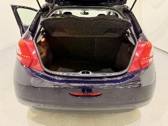 Peugeot 208 HB 1.2 VTi Style Navi/Clima picture 18