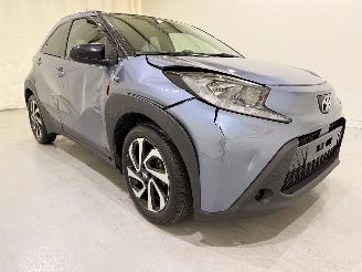 krockskadad bil auto Toyota Aygo X 1.0 VVT-i Envy Automaat 2024/12