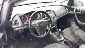 Opel Astra Astra J (PC6/PD6/PE6/PF6), Hatchback 5-drs, 2009 / 2015 1.4 Turbo 16V picture 11