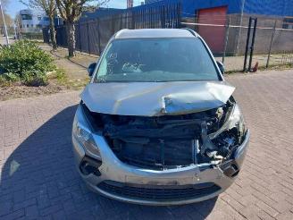 Opel Zafira Zafira Tourer (P12), MPV, 2011 / 2019 2.0 CDTI 16V 130 Ecotec picture 2