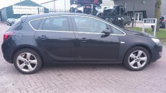 Opel Astra Astra J (PC6/PD6/PE6/PF6), Hatchback 5-drs, 2009 / 2015 1.4 Turbo 16V picture 8