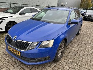 skadebil auto Skoda Octavia Stationcar 1.5 Automaat 2020/7