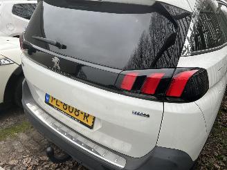 Peugeot 5008 1.2 PureTech Allure picture 4