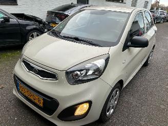 Kia Picanto 1.0 CVVT Comfort Plus picture 1