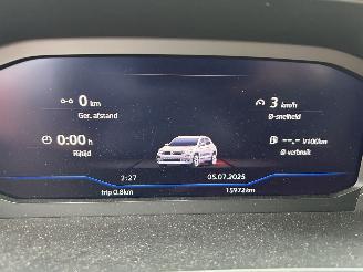 Volkswagen T-Roc 1.0 TSI    Move picture 16