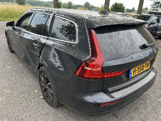 Volvo V-60 2.0 D 3  Momentum picture 6