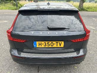 Volvo V-60 2.0 D 3  Momentum picture 5