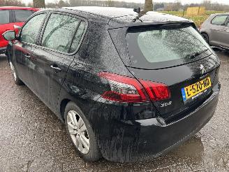 Peugeot 308 1.2 PureTech   5 drs picture 5