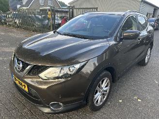 skadebil auto Nissan Qashqai 1.2 DIG-T  Automaat  ( Leer-Panoramadak ) 2016/7