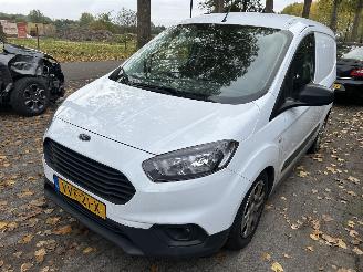 Voiture accidenté Ford Transit Courier Van 1.5 TDCI 2023/4
