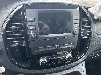 Mercedes eVito Electric Dubbel Cabine Automaat Lang  66 KWh picture 11