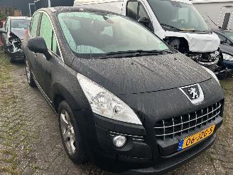 Peugeot 3008 1.6 VTI Premiere picture 3
