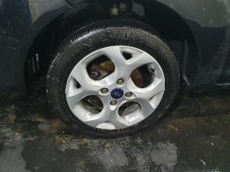 Ford Fiesta 1.25 Titanium picture 20