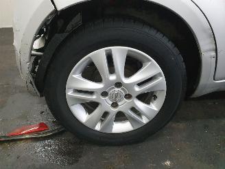 Opel Agila F68 1.2i picture 12