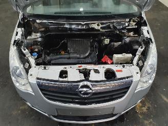 Opel Agila F68 1.2i picture 11