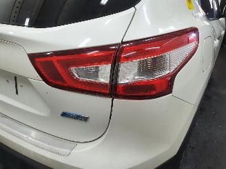 Nissan Qashqai J11E 15dCi Connect Ed. picture 19