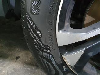 Peugeot 2008 P24E 1.2 PT Business Line Allure picture 21