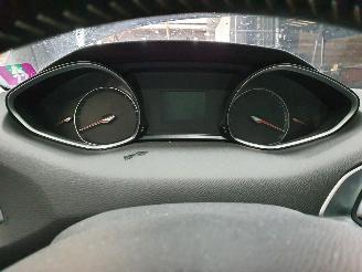 Peugeot 308 1.2 Puretech Blue picture 8