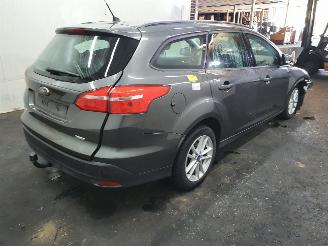 Ford Focus 1.0 EcoBoost 100pk picture 6