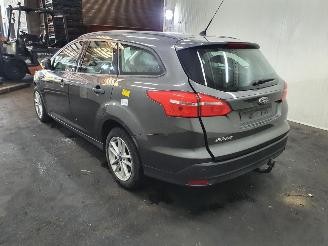 Ford Focus 1.0 EcoBoost 100pk picture 4