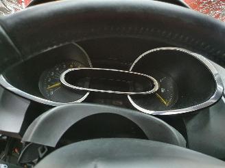 Renault Clio 0.9 TCe Expression picture 16