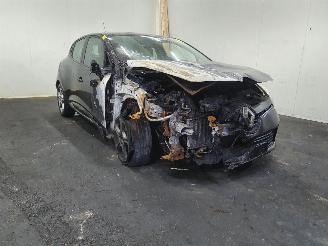 Purkuautot passenger cars Renault Clio Mk4 0.9 TCe Dynamique GT Line 2019/6