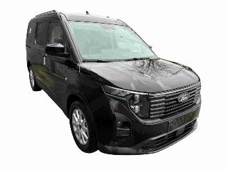 Vrakbiler auto Ford Tourneo Courier Limited 2024/8