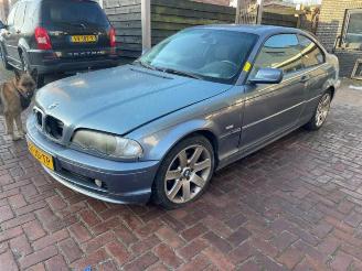 Vrakbiler auto BMW 3-serie 3 serie (E46/2), Coupe, 1998 / 2006 318 Ci 16V 2002/5