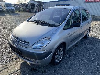 Vrakbiler auto Citroën Xsara-picasso Grijs EYC Onderdelen 20DL20 Bak Motor 6FZ 2000/1