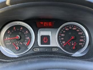 Renault Clio 1.6 Schwarz NV676 picture 13