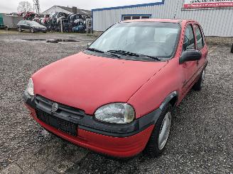 Vaurioauto  passenger cars Opel Corsa 1.2 1997/4