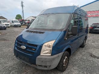krockskadad bil auto Ford Transit FT 300 K 2006/11